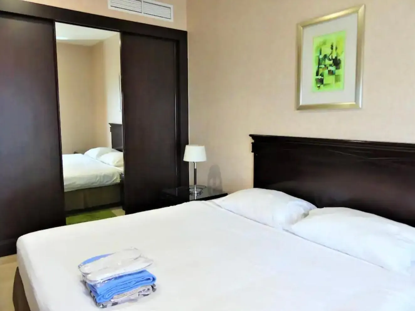 Ensuite Rooms In Coliving Apartments In Marina Dubai Förenade Arabemiraten
