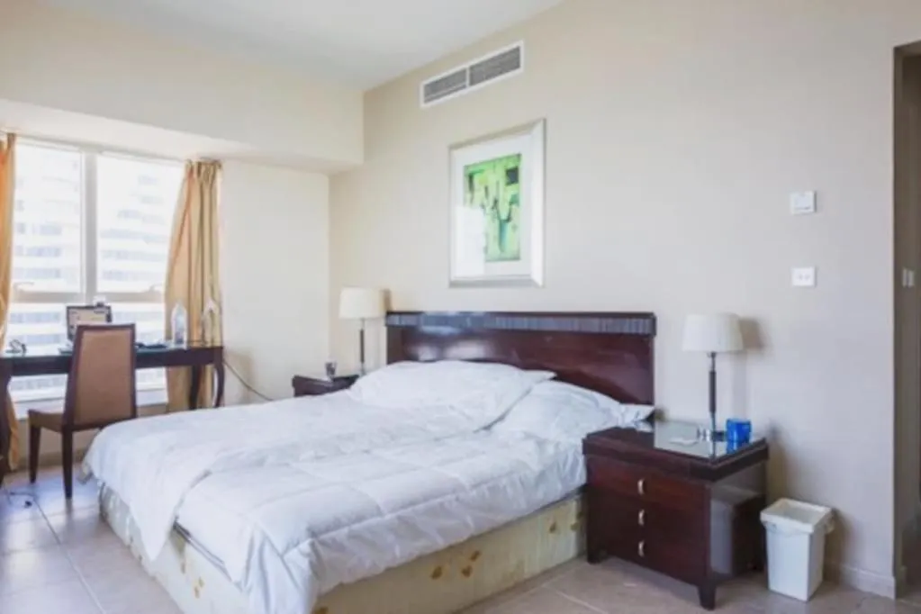 Ensuite Rooms In Coliving Apartments In Marina Dubai